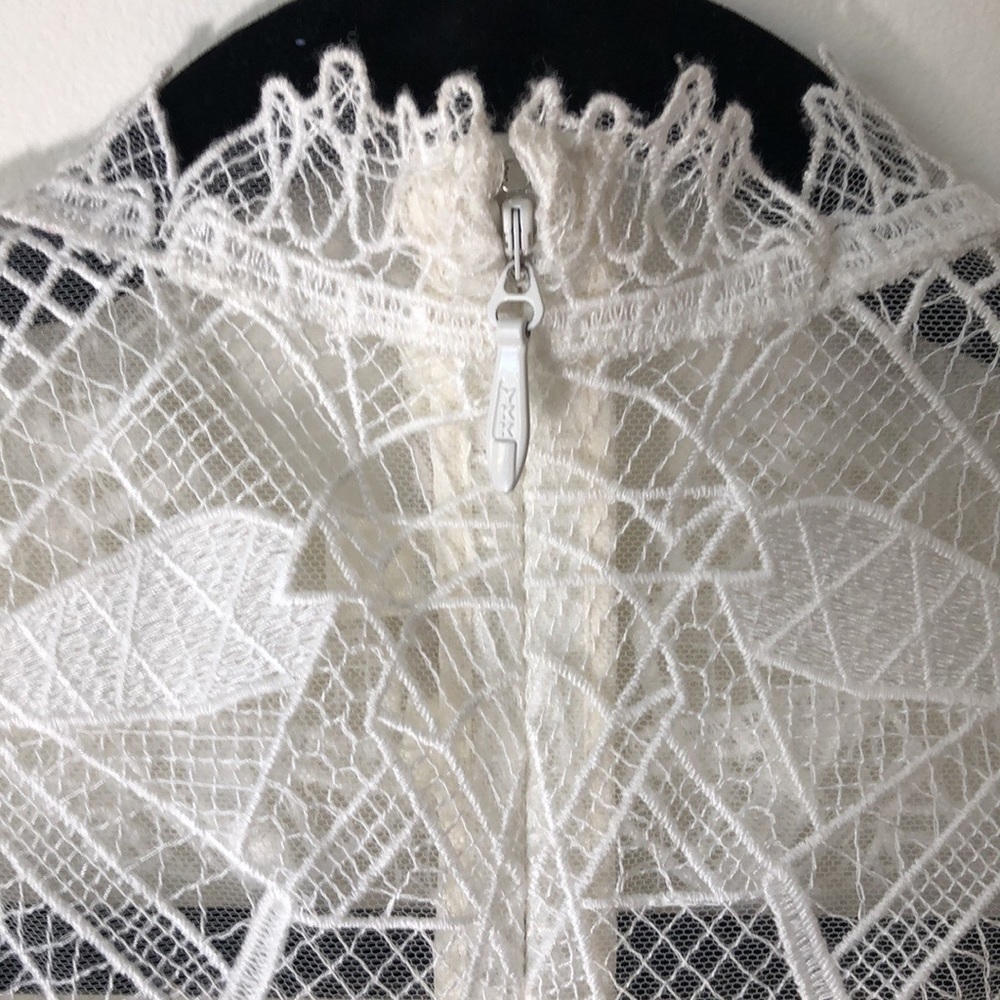 Jonathan Simkhai White Lace Collar  Peplum Top Size 2 (XSmall) - Picture 5 of 10